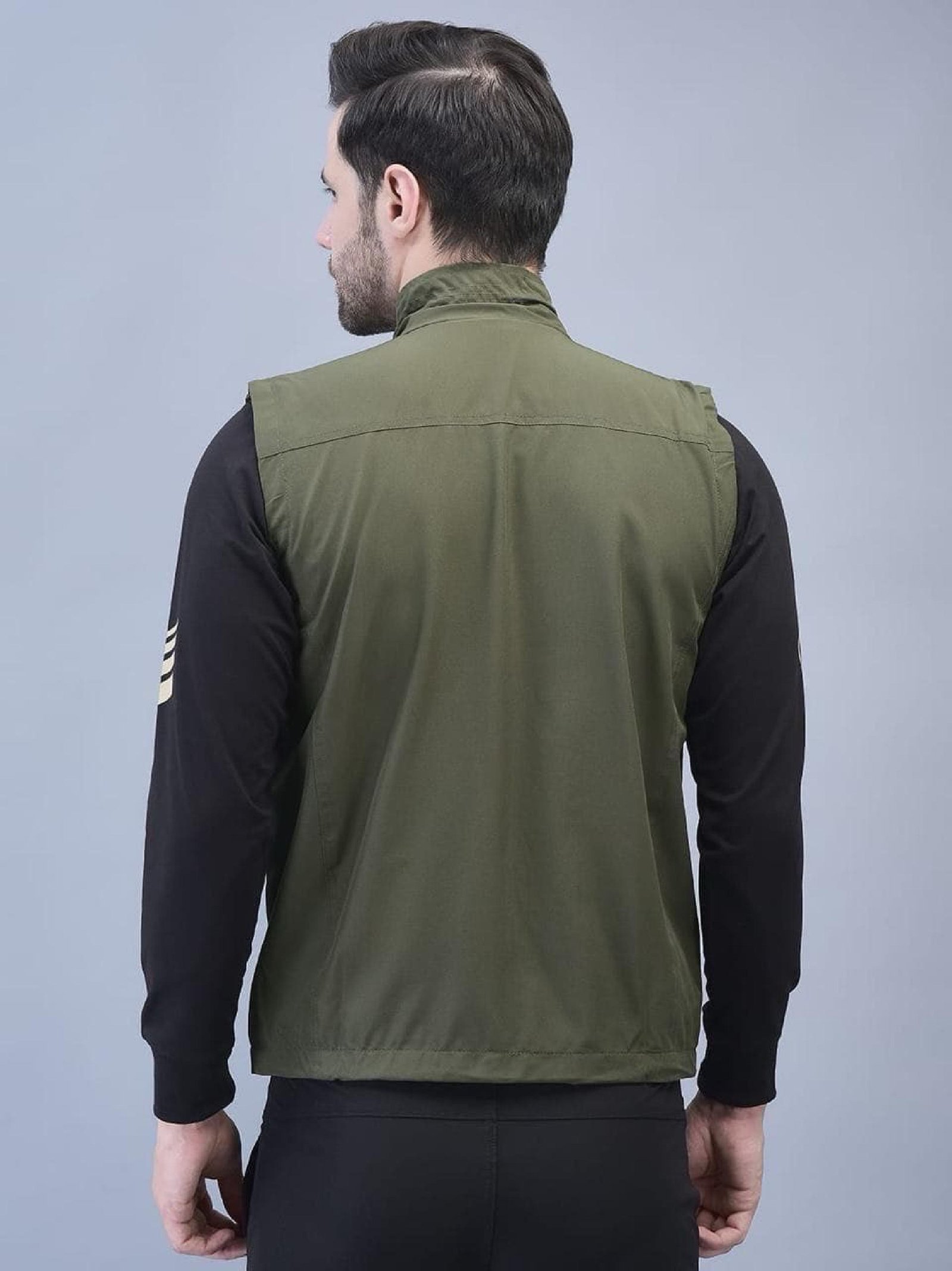 Green half jacket with multiple cargo pockets balidan abd special forced